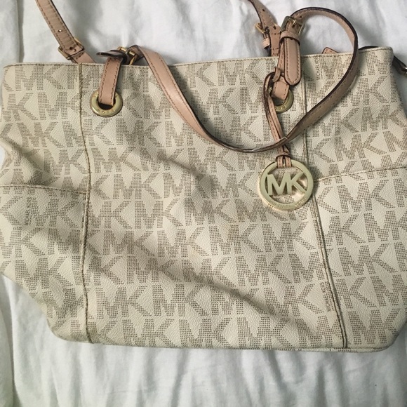 Handbags - Michael Kors purse